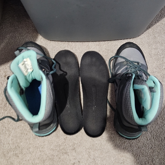 Windriver Ladies hiking boots - Picture 6 of 9